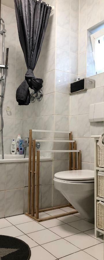 Parkplatz Und Balkon - Burberg's Heimathafen In Apartamento