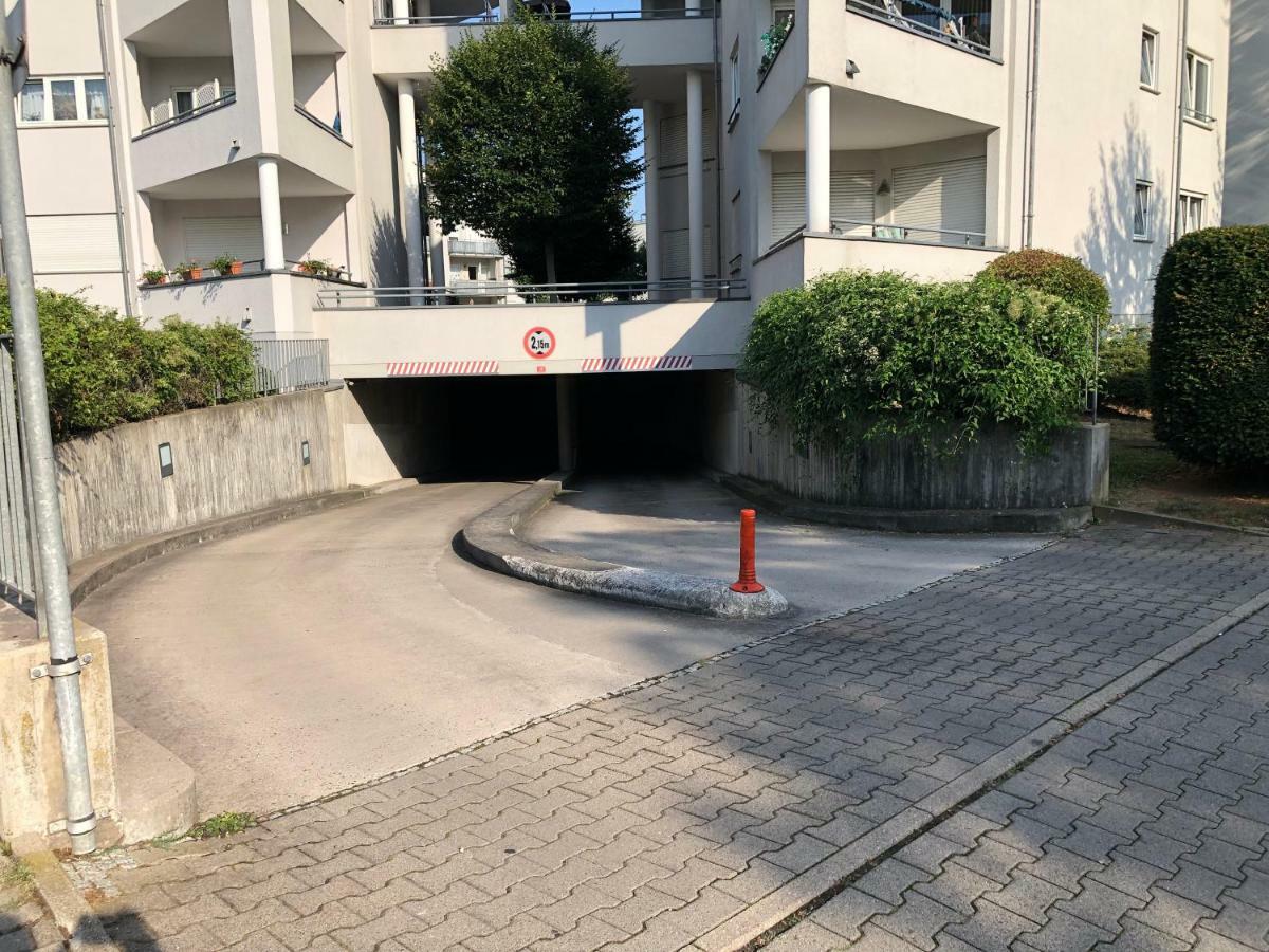 Parkplatz Und Balkon - Burberg`s Heimathafen In Apartment *