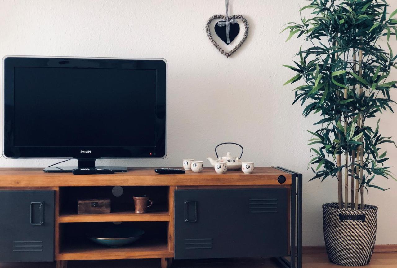 Parkplatz Und Balkon - Burberg's Heimathafen In Apartamento Wiesbaden